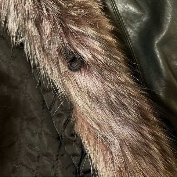 Black Leather and Fur trim Penny lane Almost Famous Mob Wife Coat Size Large - Picture 7 of 12